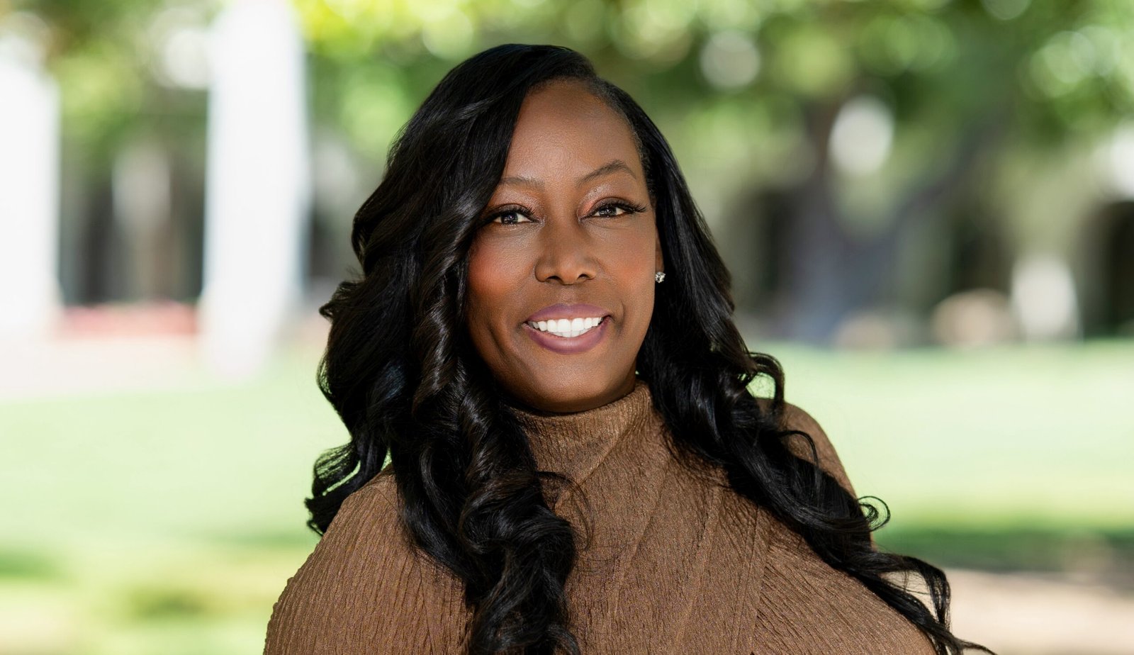 Dr. Miya Moore-Felton, LMFT #135910, LPCC #14707, NCC